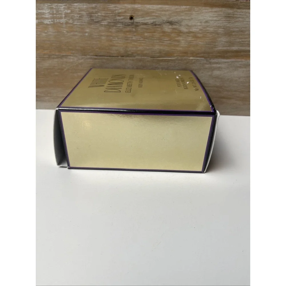 Elizabeth Taylor White Diamonds Body Powder 2.6oz – Perfumed Radiance Powder New